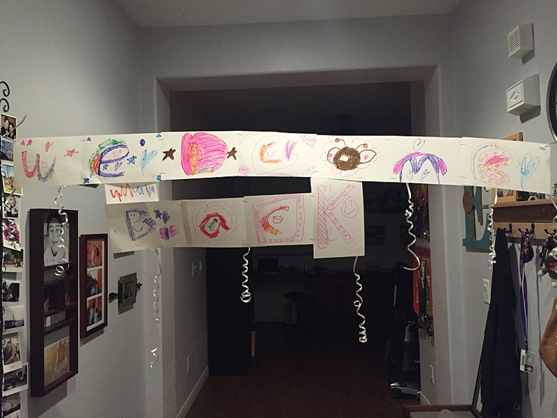  The best greeting from our little one when we got home!&nbsp; 